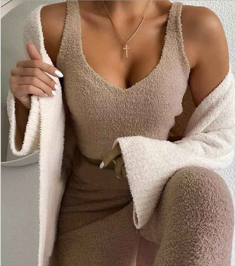 Stylish Women's Crop Top Pajama Set with Shorts for Ultimate Comfort - Hafsa Luxury